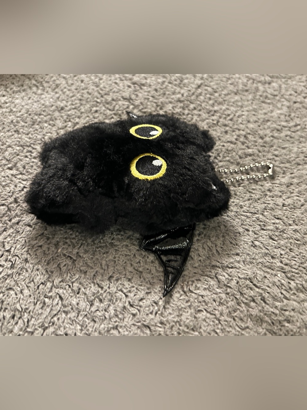 ๐โโฌ๐ NEW Black Cat Bat Wings Bag Charm Plush Fuzzy Eyes Kitty Y2K Kawaii Goth - Picture 8 of 12